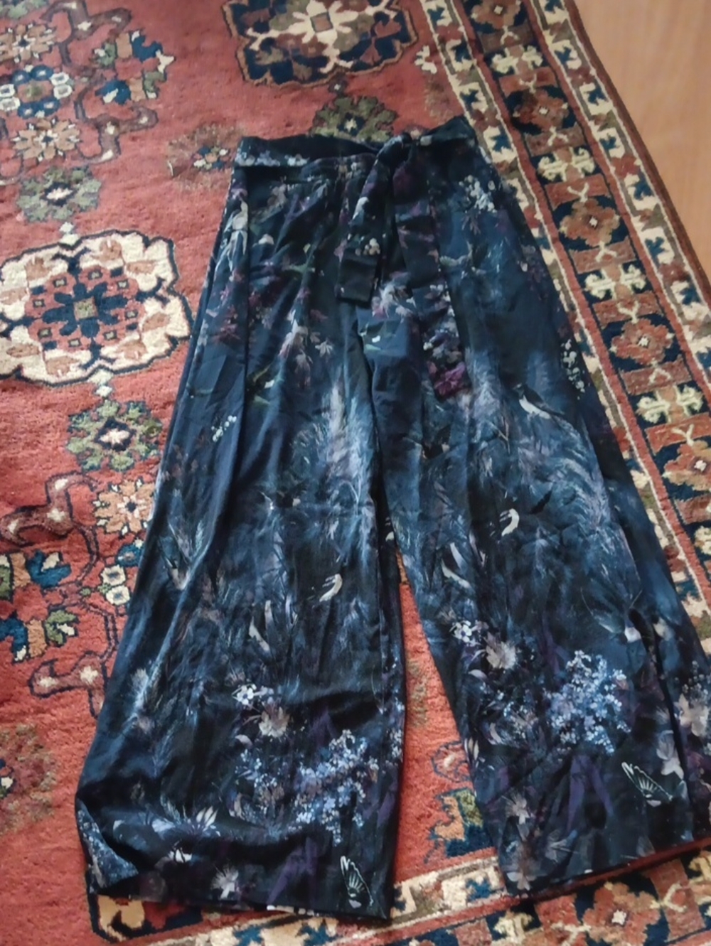 Floral Print Wide-Leg Pants in Navy